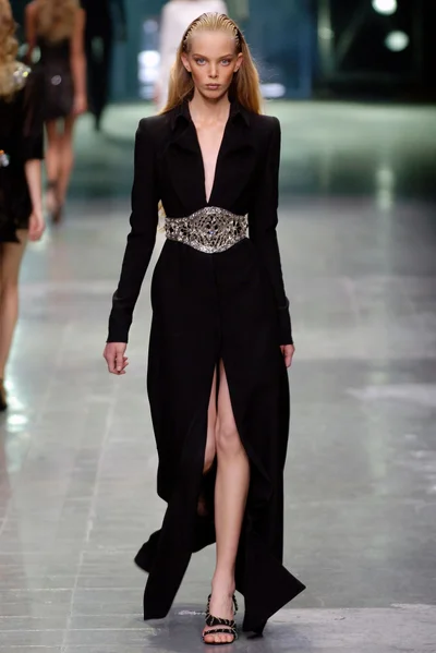 Look 27